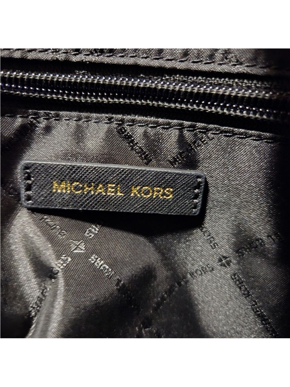 Michael Kors Cindy Large Black Leather Dome Satchel Bag - Like New - Picture 2 of 12